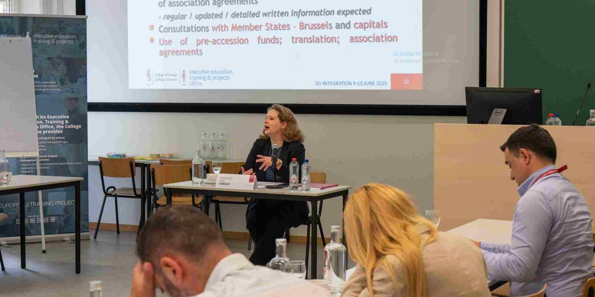 college-of-europe_aadf-7879_54609905467_o_11zon